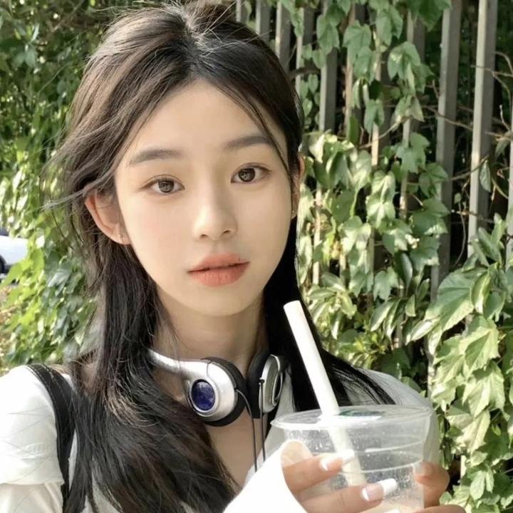 盐和樟脑海报