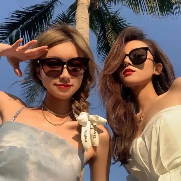 傻瓜大闹西班牙海报
